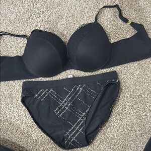 Black Lace Bra size 32C and small panty Victoria secert
